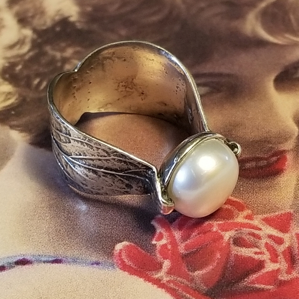 Silpada Sterling Silver Nested Pearl Ring